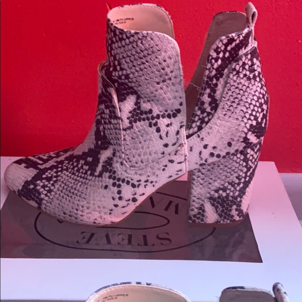 Snake skin